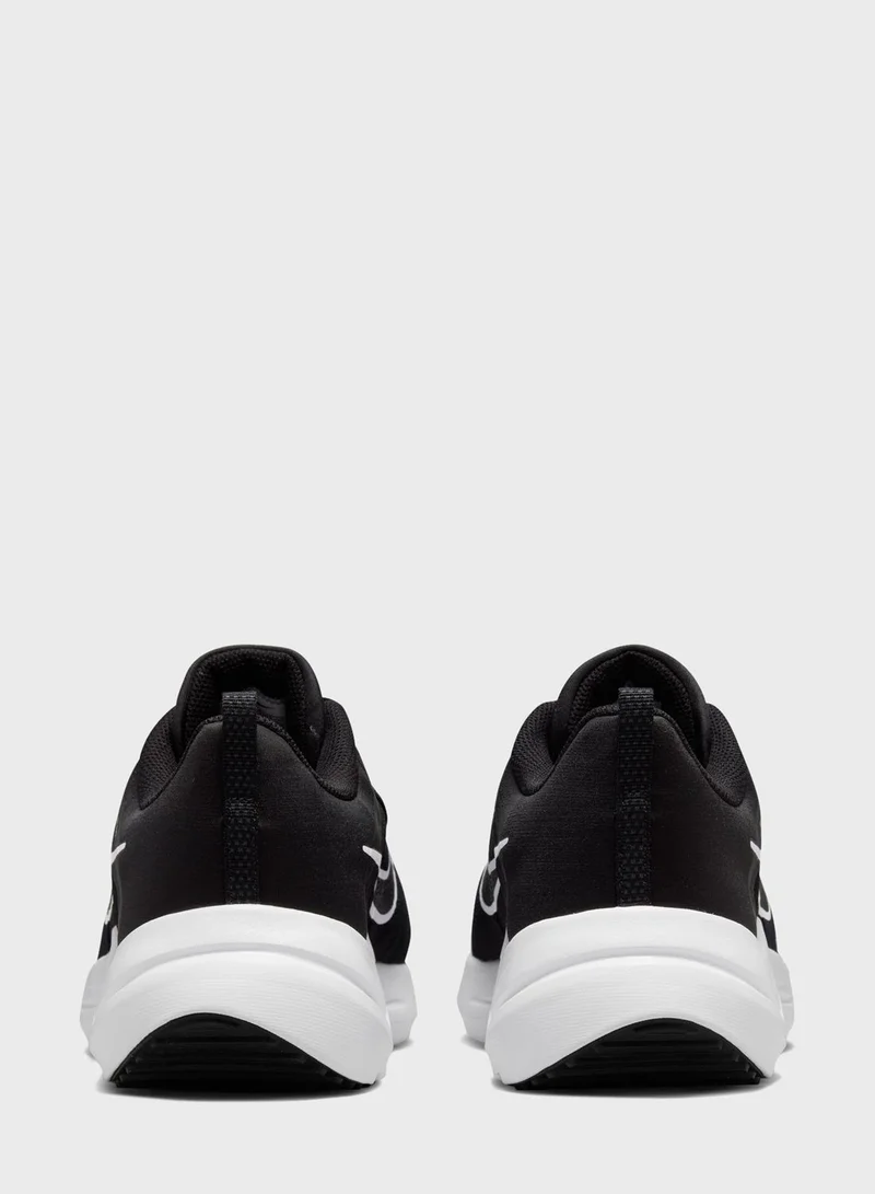 Nike Downshifter 12