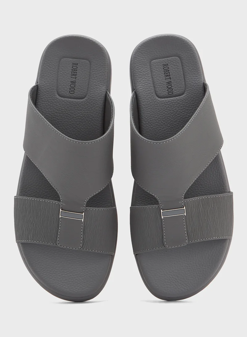 روبرت وود Arabic Sandals