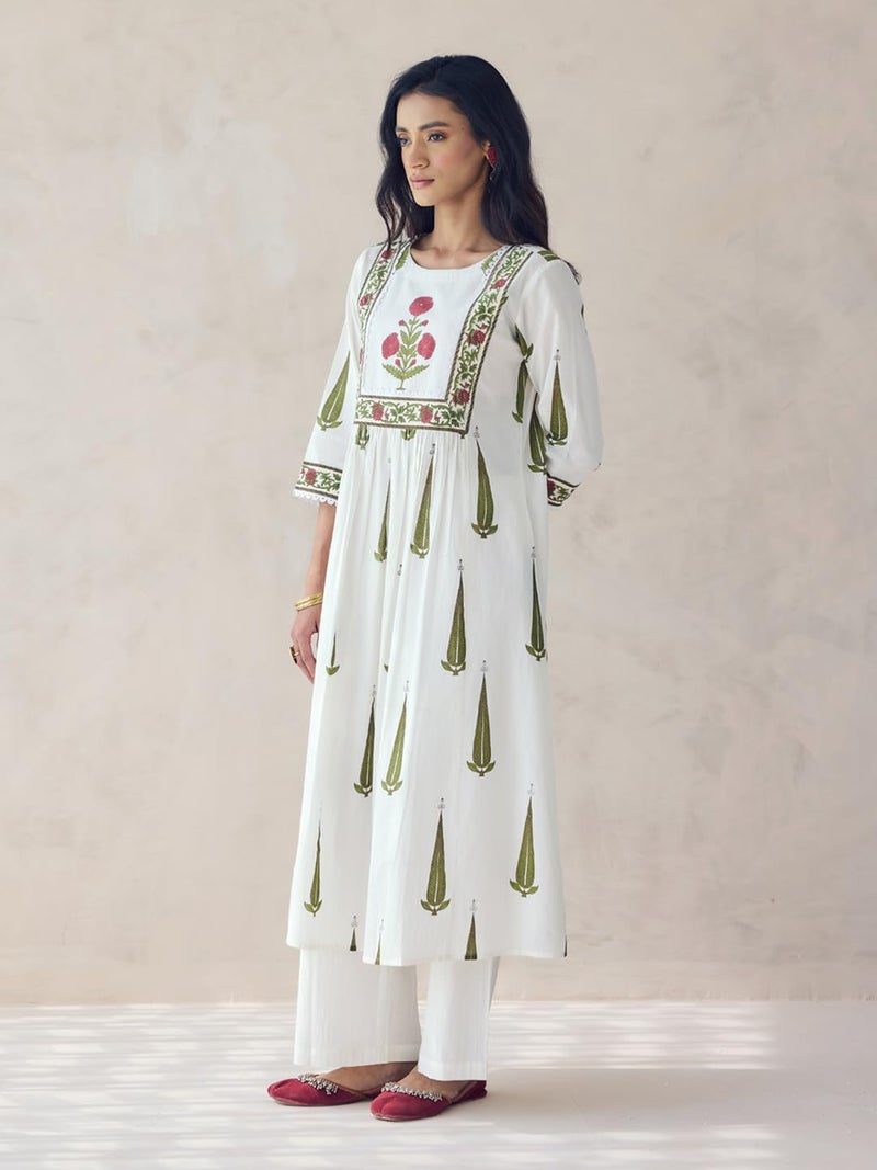 FIORRA Women's Off-White Printed Anarkali Kurta Set with Dupatta - Image 4