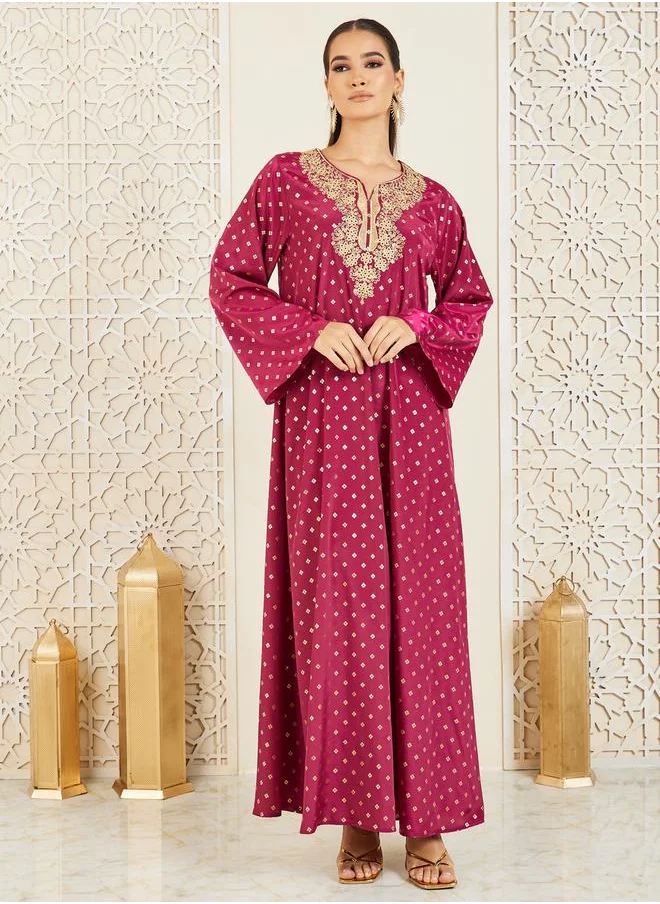 ستايلي Embroidered Neck Foil Print Jalabiya