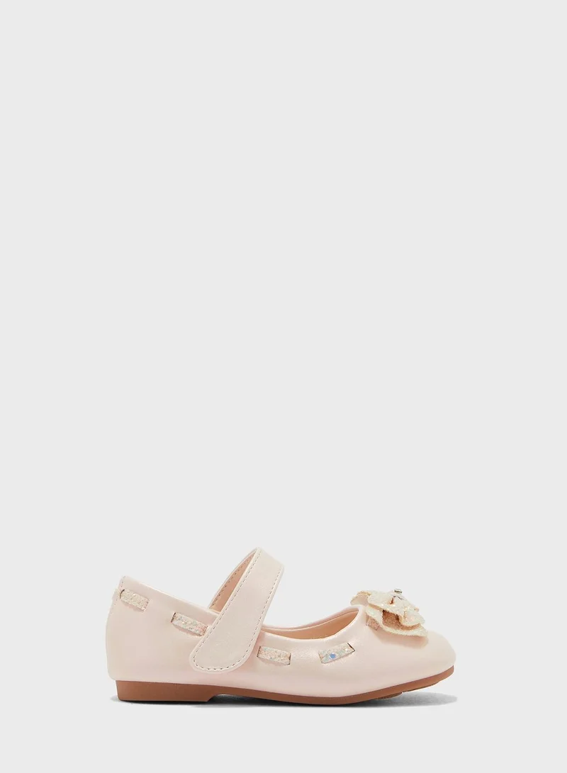 Pinata Girls Slip Ons