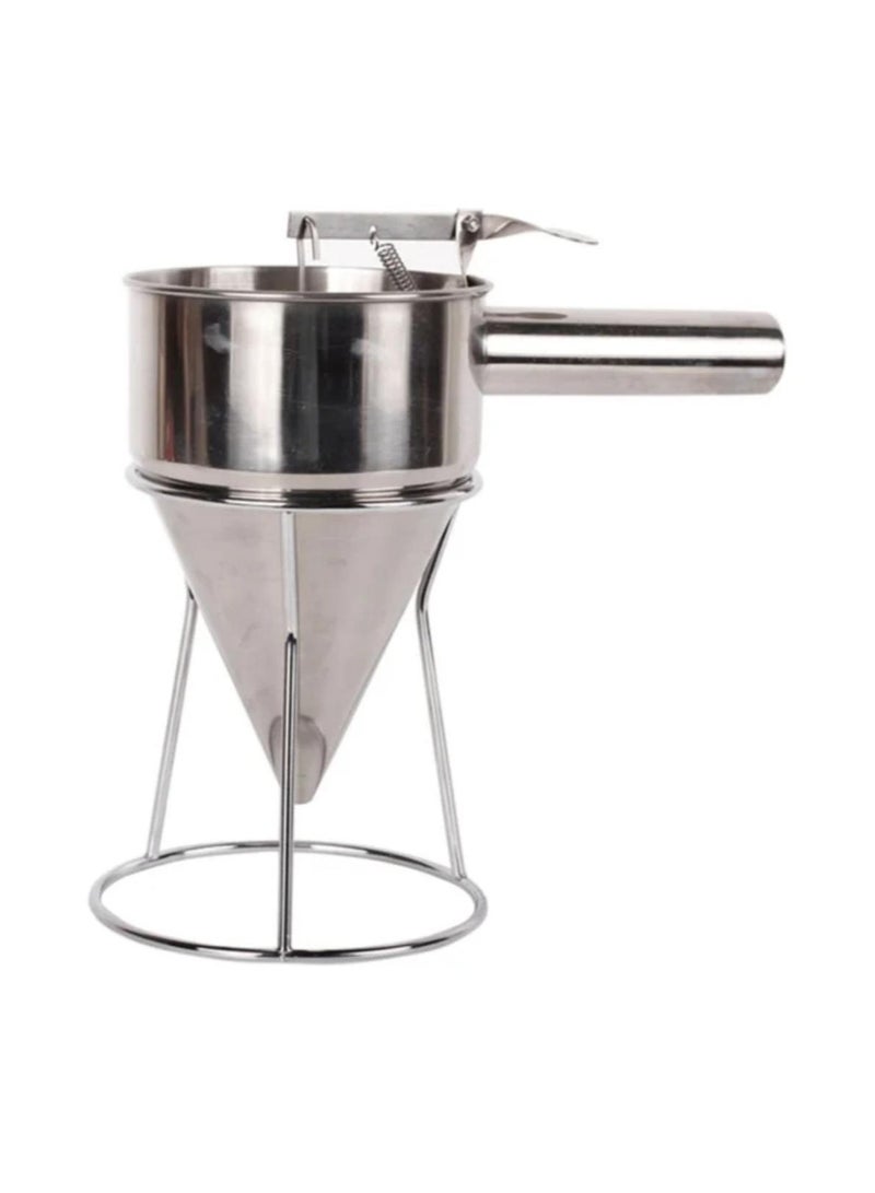 Silver pancake mix dispenser - Image 1