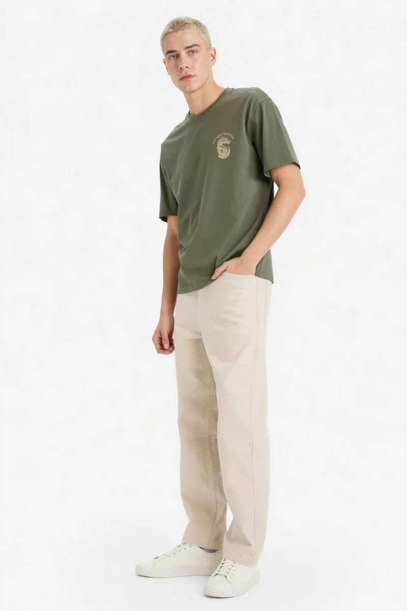 ديفاكتو Boxy Fit Printed Crew Neck Short Sleeve T-Shirt