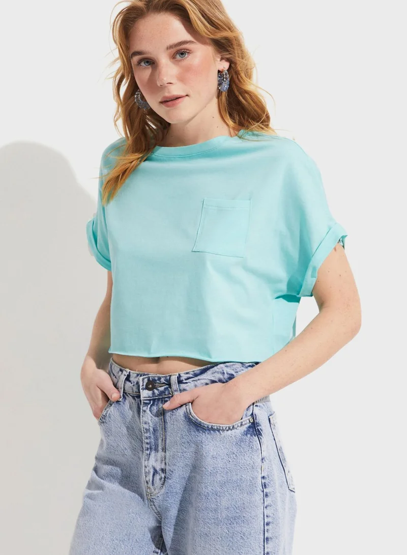 JUNE Crew Neck Crop T-Shirt