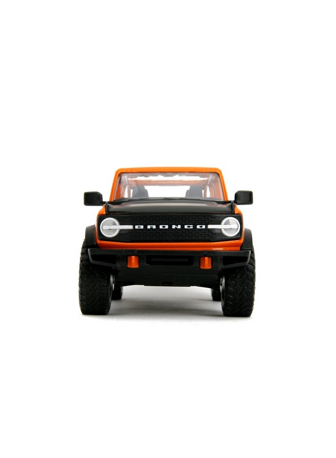 Jada Toys Just Trucks 1:24 2021 Ford Bronco Die-Cast Car & Tire Rack, Toys for Kids and Adults(Orange) - Image 4