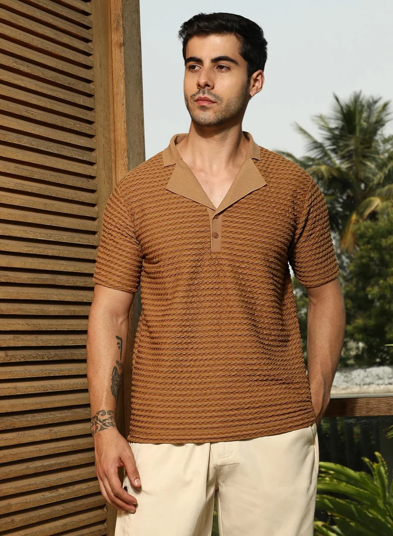 Campus Sutra Men's Coffee Brown Crease-Tactile Cuban Polo T-Shirt