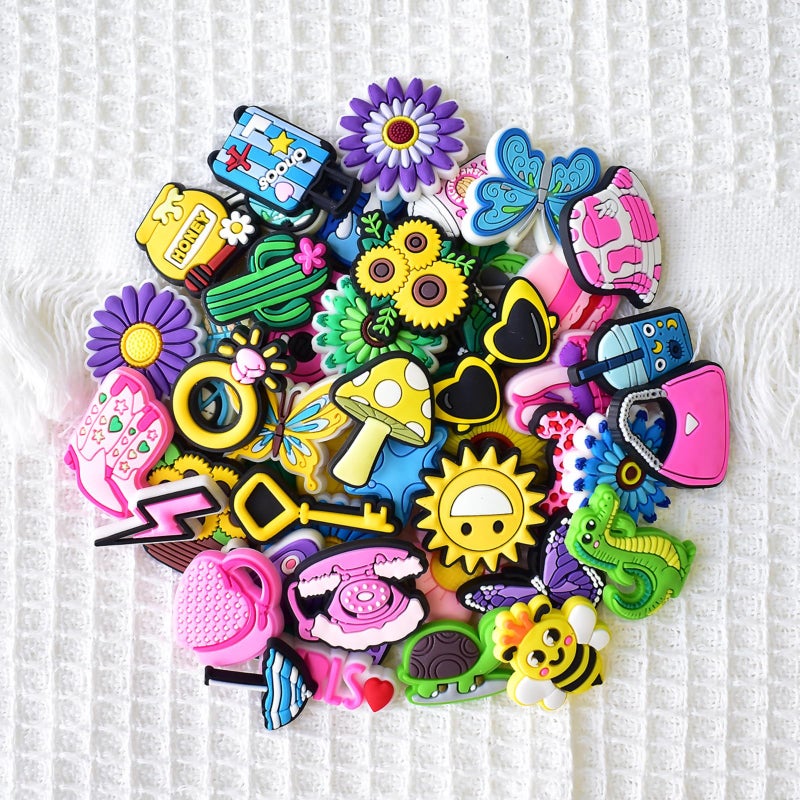 LVBIYDU 100 Pcs Different Shoe Charms for Clog Shoe Decoration, Cute Animal Flowers Charms for Girls Boys Teens Adults, Cartoon Charm for Shoes Accessories Bracelet Wristband Party Favors - Image 5