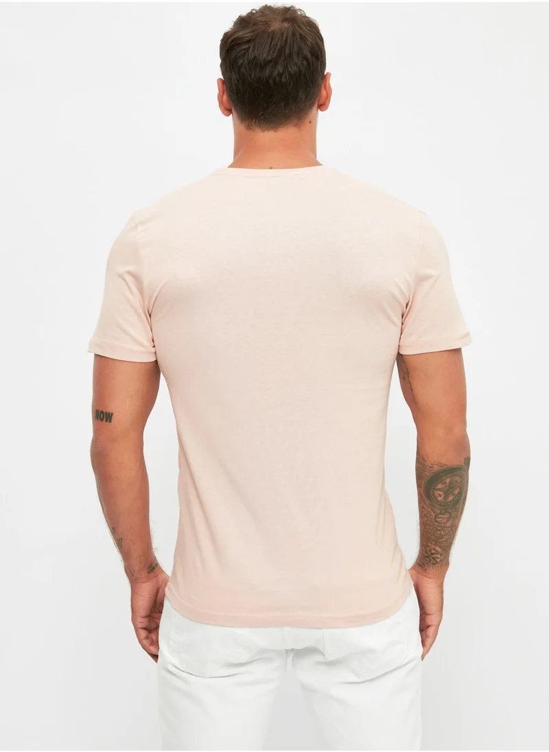 trendyol Essential Crew Neck