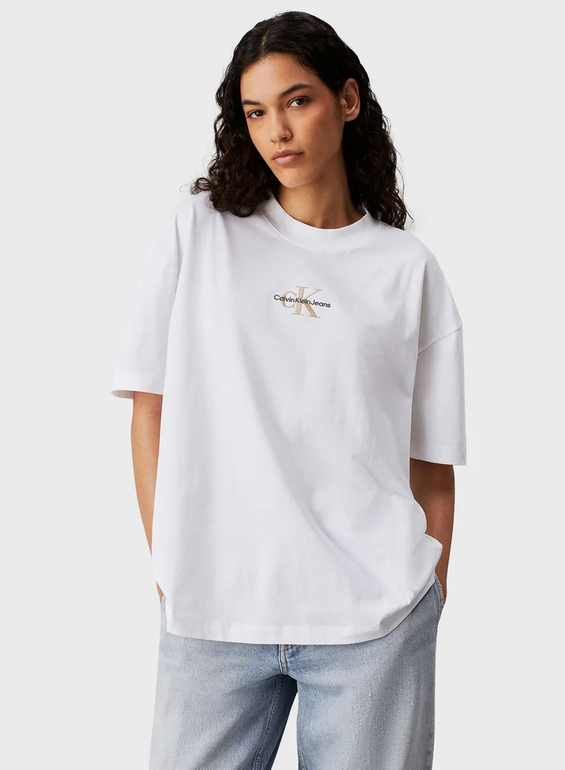Calvin Klein Jeans Crew Neck Logo T-Shirt