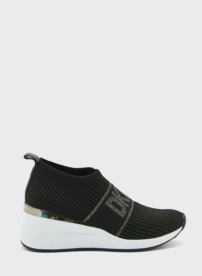 DKNY Phebe  Low Top Sneakers