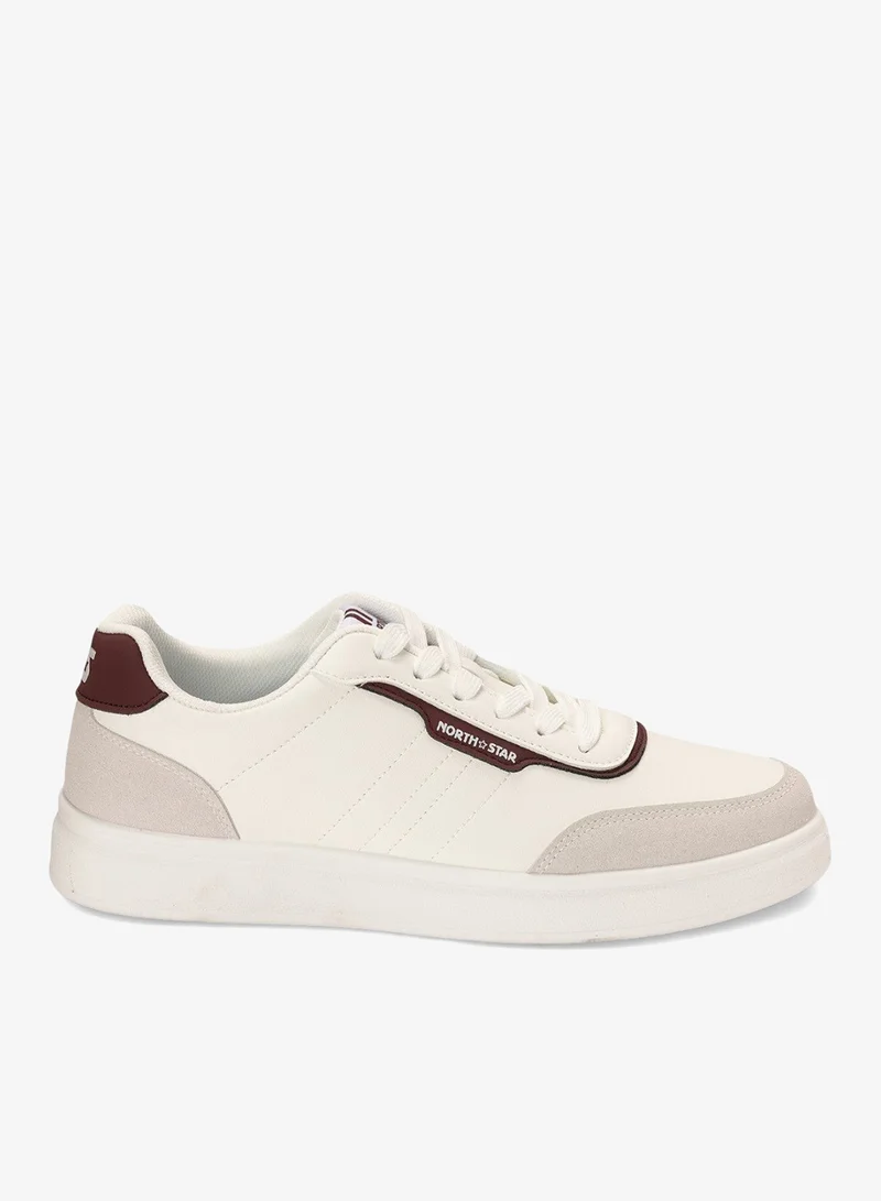 باتا حذاء رياضي مستوحى من الملاعب