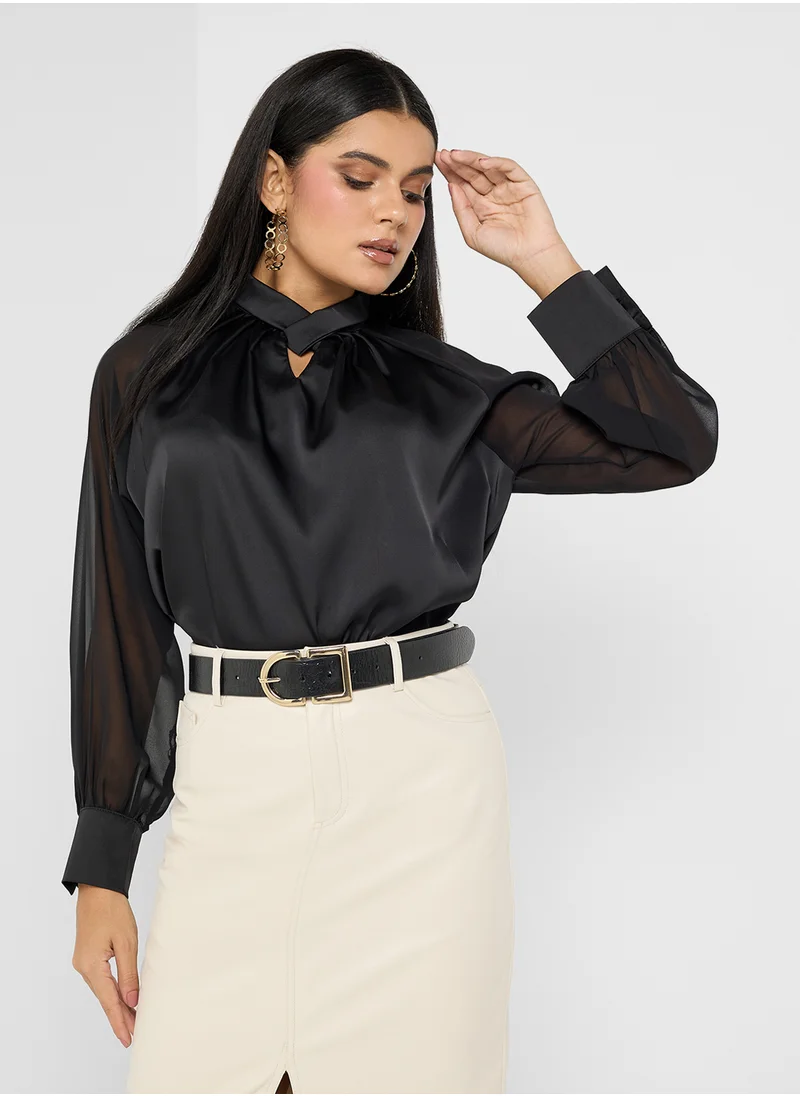 ايلا Ruched Top With Keyhole Neck