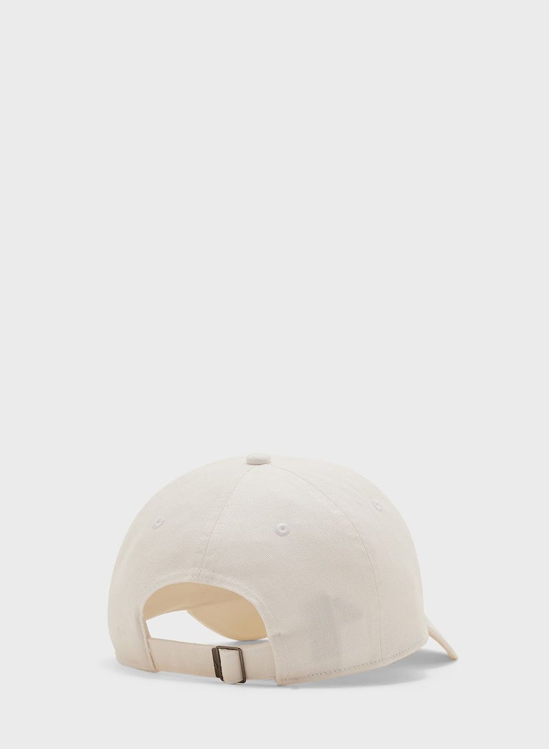 نايكي كاب كلوب بتصميم عدة ألوان - Image 2