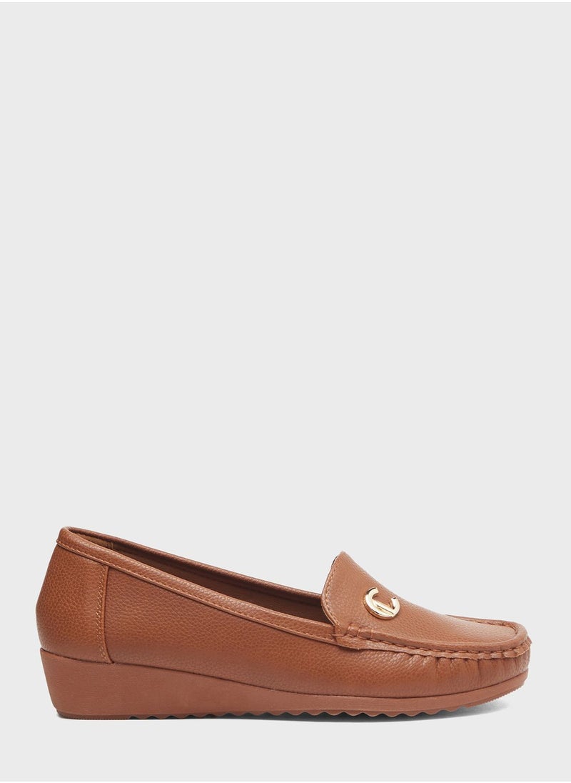 Le Confort - Ankle Strap Mid Heel Loafers - Image 1