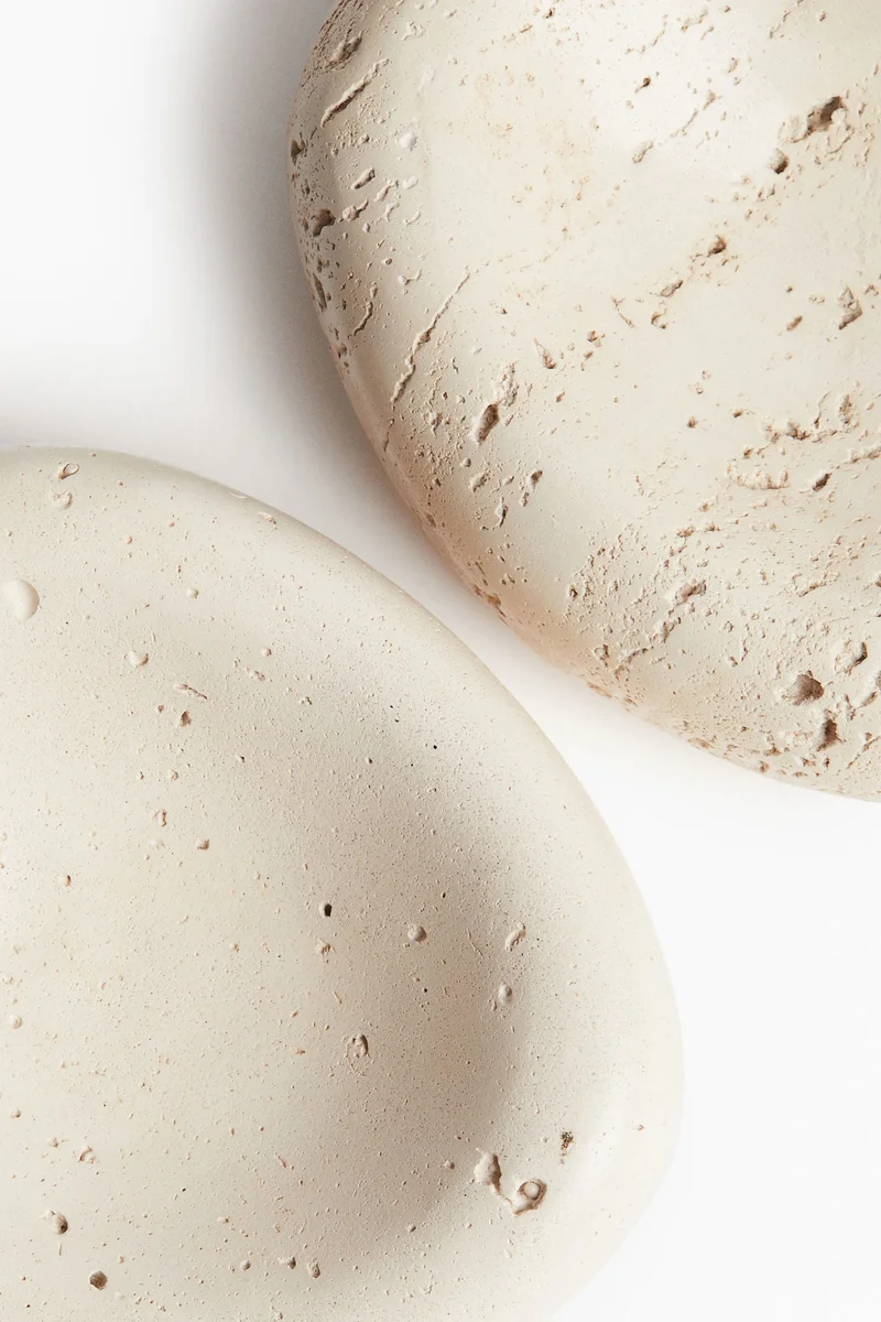 اتش اند ام طبق معدني صغير