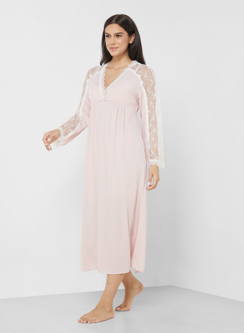 ايلا قميص نوم مزين بالدانتيل - Image 4