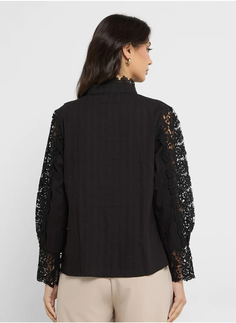 ايلا Lace Button Down Top