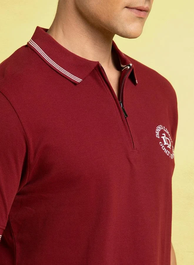 Dennis Lingo Men's Cabernet Pique Solid Pattern Regular Fit T-Shirt