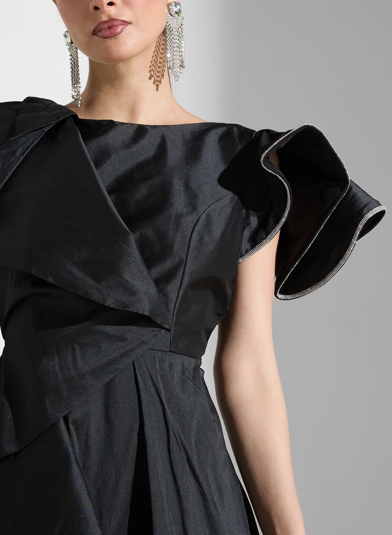 ايرا Ruffled Maxi Dress