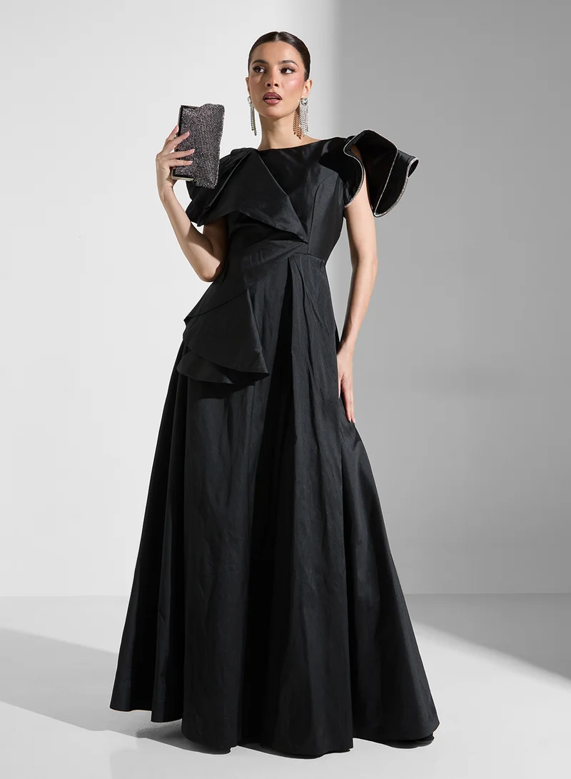 ايرا Ruffled Maxi Dress