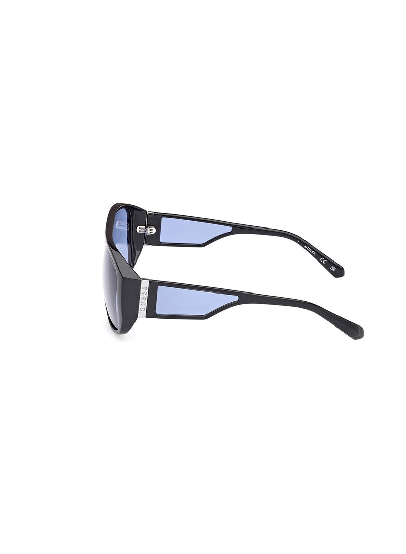 GUESS Unisex UV Protection Shield Shape Sunglasses - GU0013501V61 - Lens Size: 61 Mm - Shiny Black - Image 2