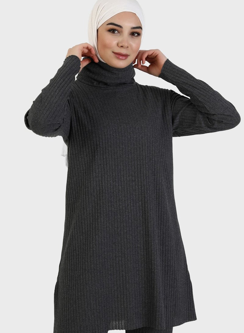 تافين من مودانيسا بلوزة محززة بياقة عالية - Image 3