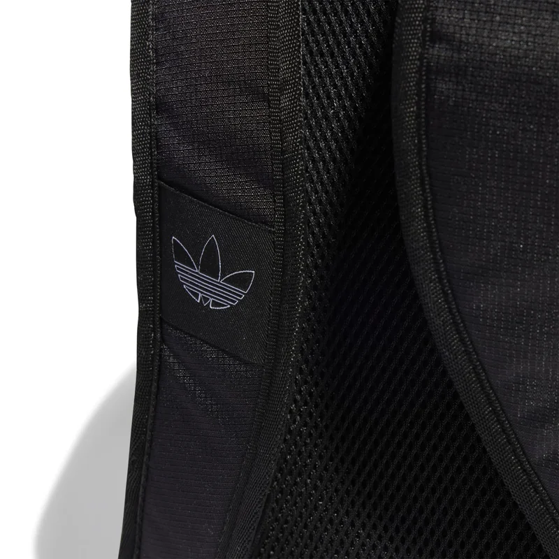 adidas أديداس أدي كولور باكباك يو أسود أوريجينالز حقائب للرجال والنساء