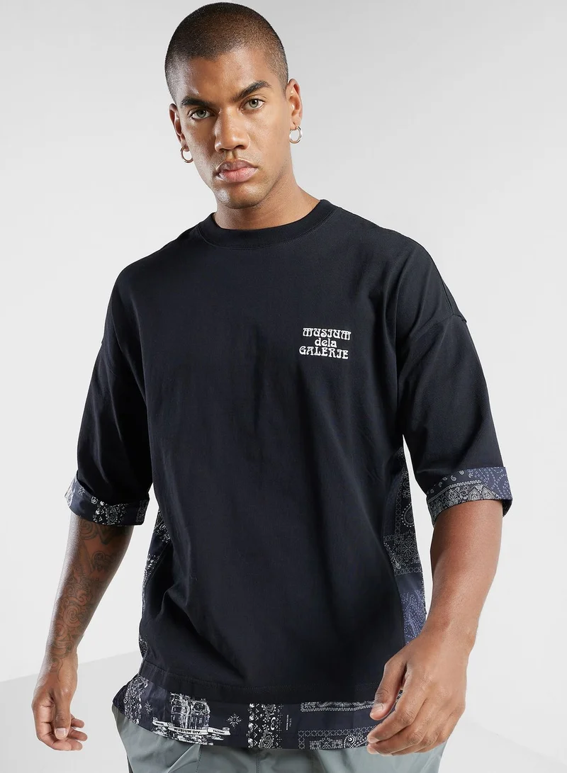 MUSIUM DIV. Logo T-Shirt