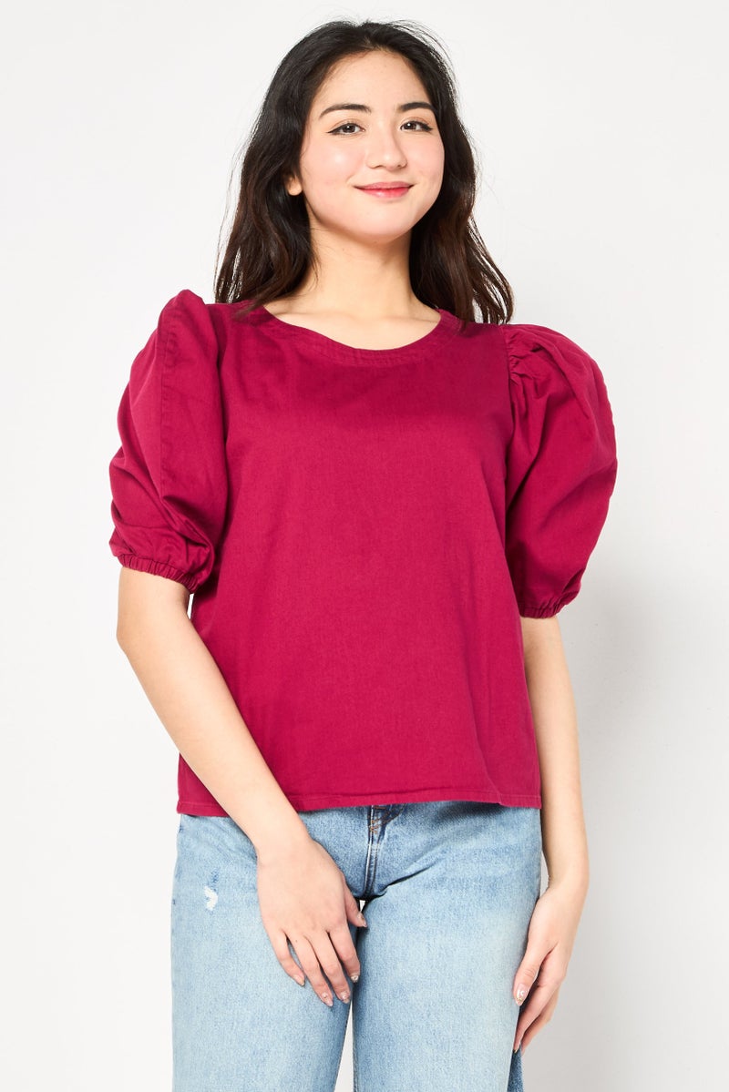 Levi's بلوزة نسائية بياقة دائرية وأكمام قصيرة، مارون - Image 1