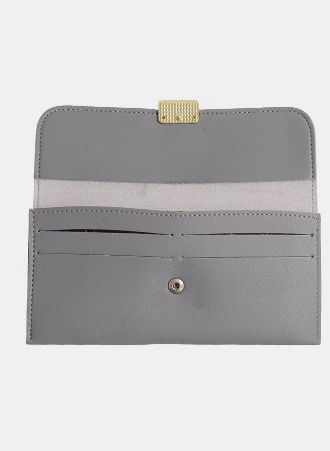 Akher el Ankoud Women's leather wallet with multiple pockets and a gray square lock  - Image 2