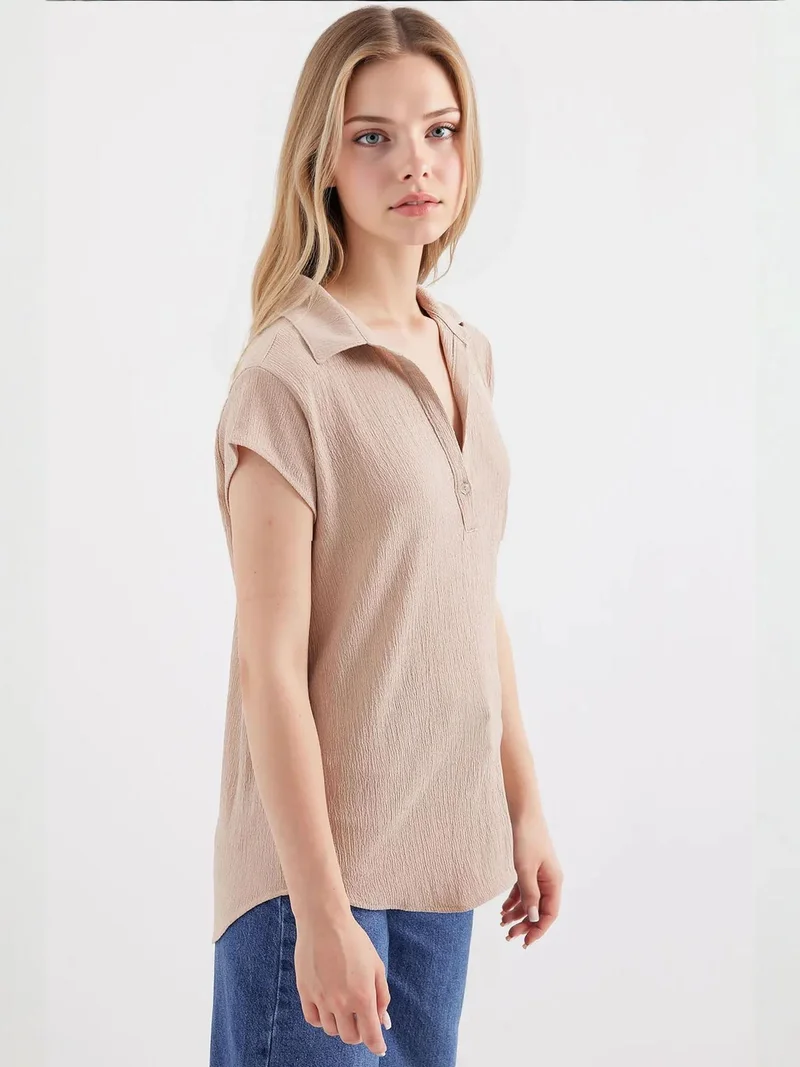 بيغ دارت بلوزة بولو بياقة مطرزة بأزرار