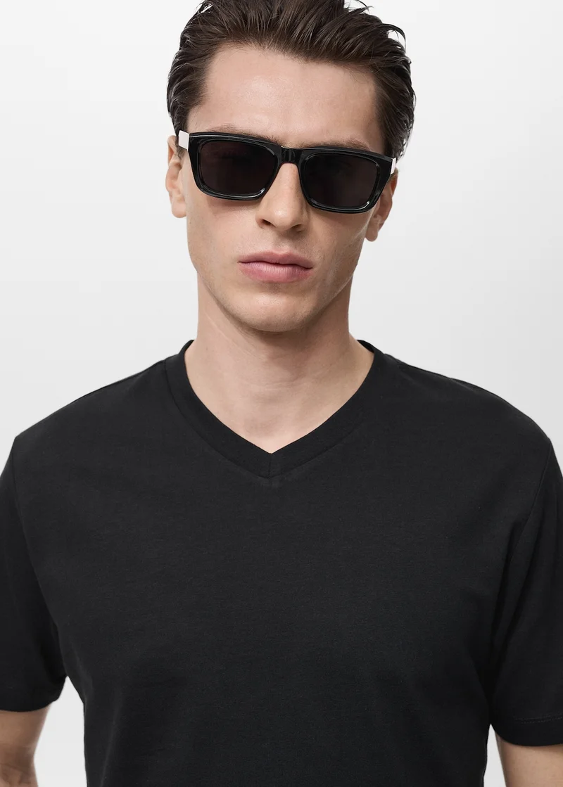 Mango Man Casual V-Neck T-Shirt
