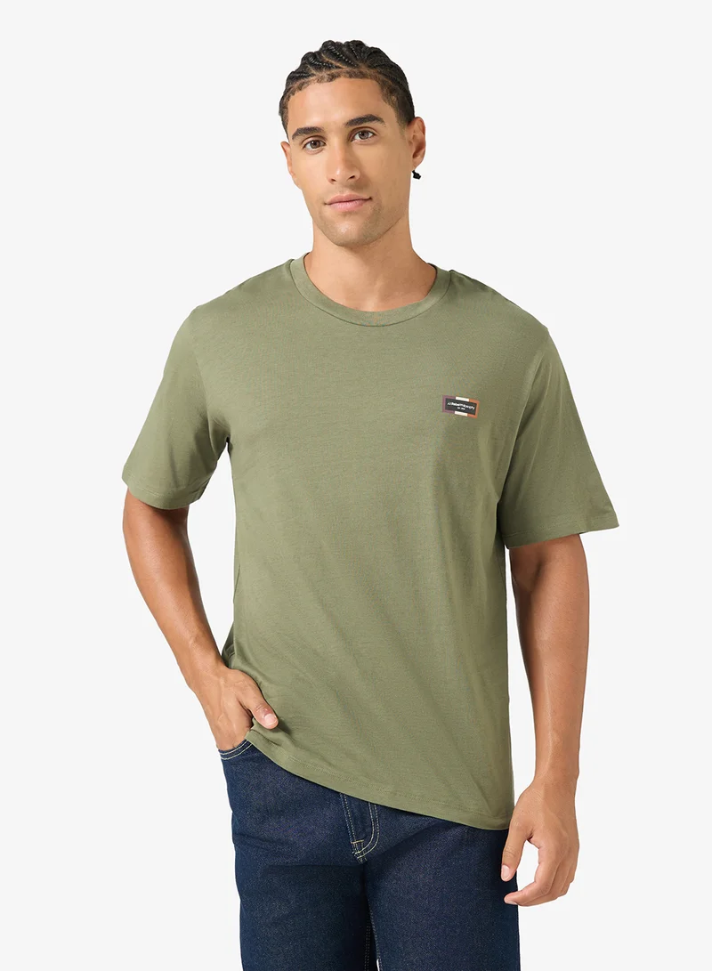 JJ Rebel Logo Regular Fit Crew Neck T-Shirt