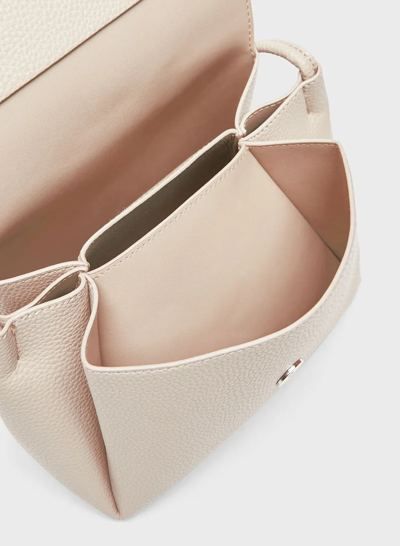 شو اكسبرس Flap Over Crossbody