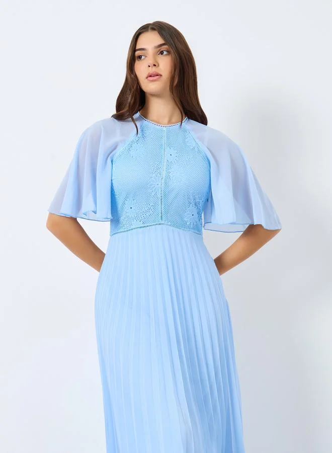 Styli Styli Cape Short Sleeve Pleated A-Line Maxi Dress