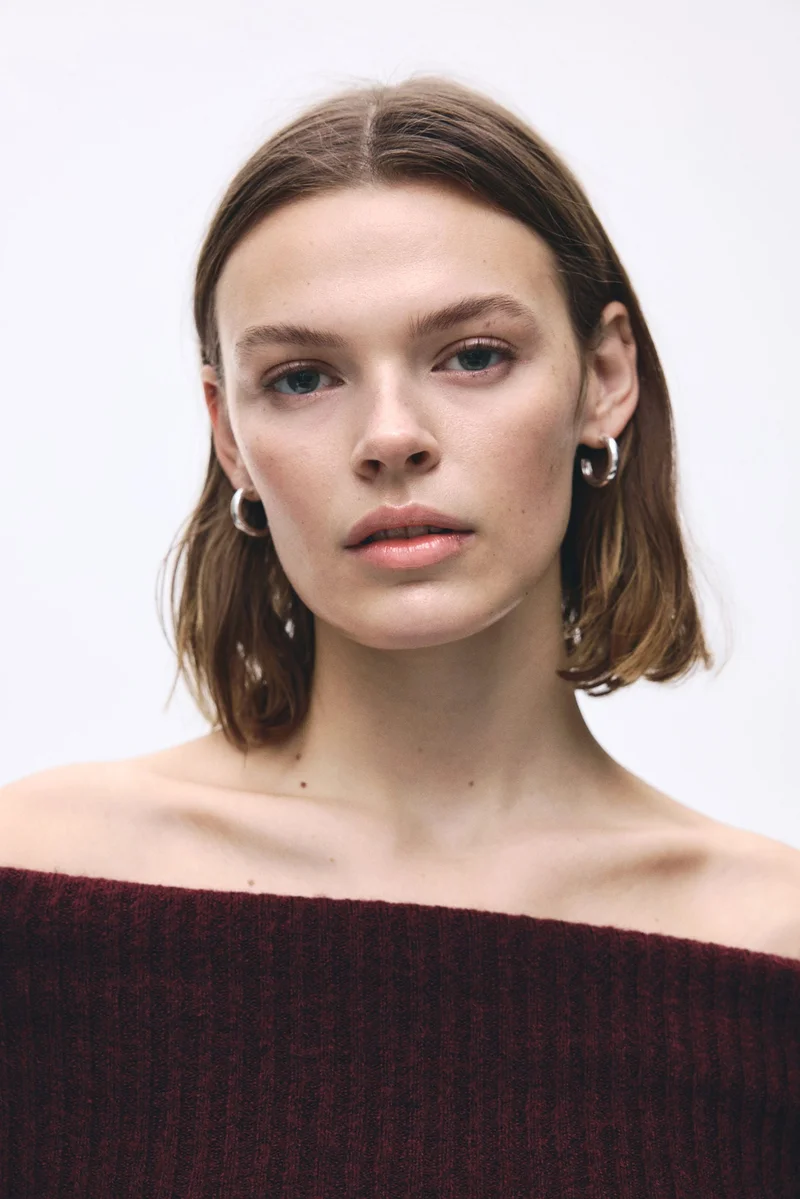 H&M Off-the-shoulder jumper