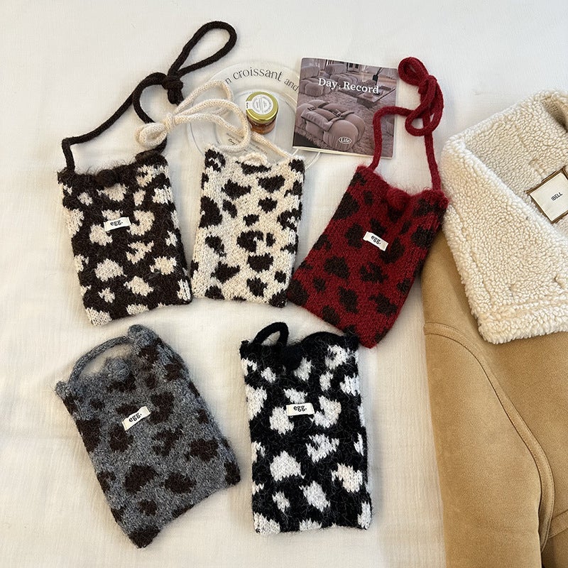 New Korean Egg Leopard Knitted Mobile Phone Bag Women'S Niche Design Ins Change Lipstick Shoulder Crossbody Bag - Image 2