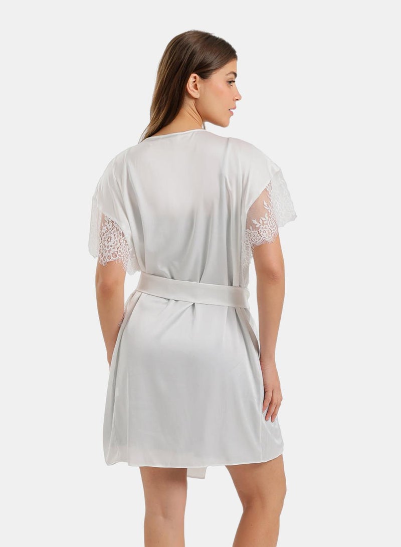 Carina Lace-Sleeve Satin Robe - Image 4