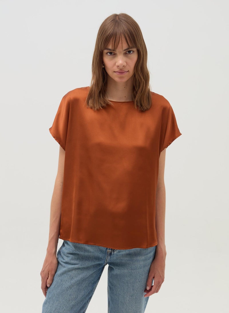 او في اس بلوزة ساتان بأكمام كيمونو - Image 4