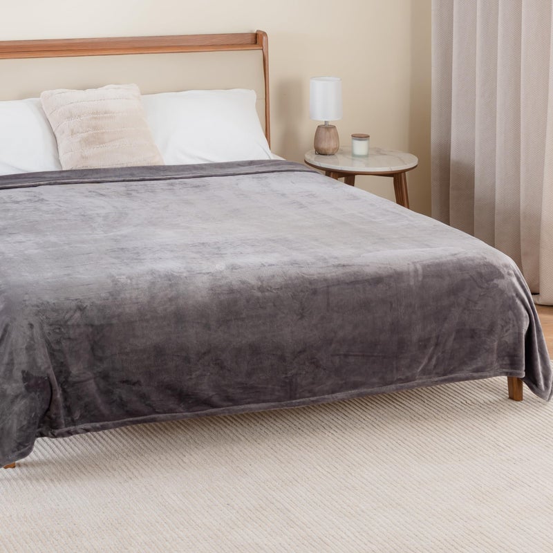 Berkshire Blanket Classic VelvetLoftÂ® Solid Bed Blanket Twin Size, Lightweight Soft Fuzzy Plush Blanket for Bed and Couch, Grey Heron, 60x92 Inches - Image 5
