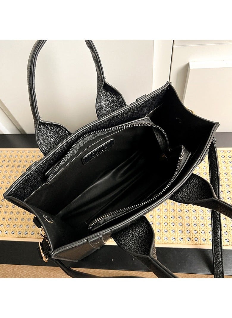 Chloe - Chloe minimalist tote bag - Image 1