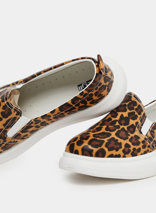 Styli Styli Animal Print Slip On