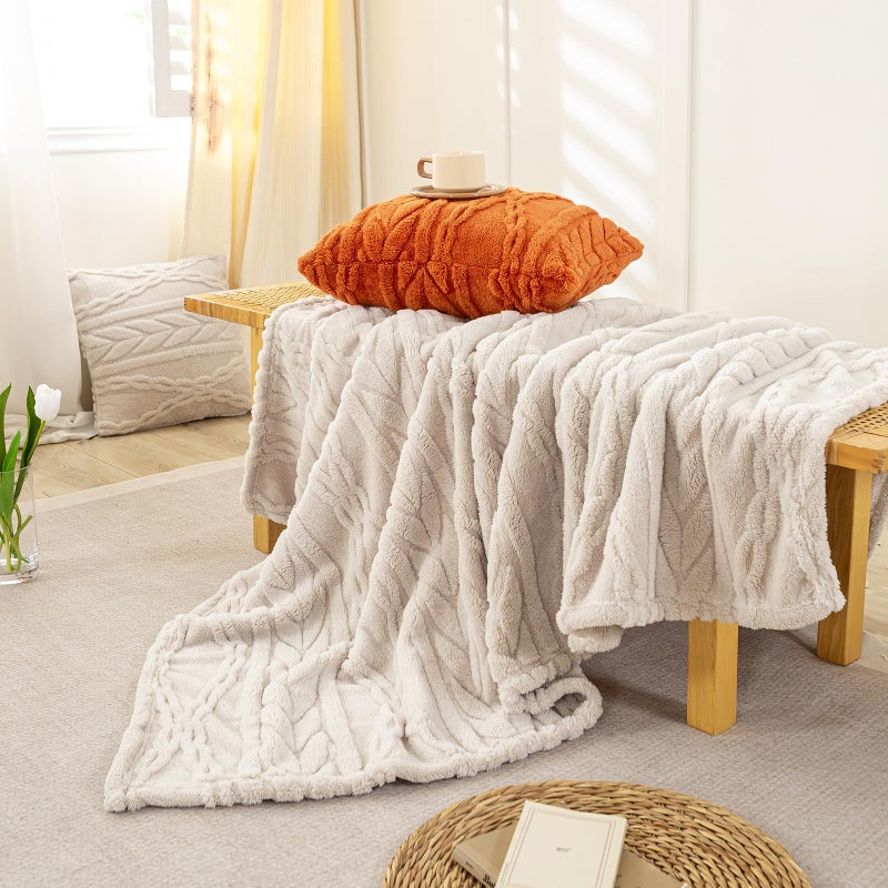 YUSOKI Sherpa Large Throw Blanket Single Layer,Light Weight(1.7lb),370GMS-3D Stylish Design for Gift Home Decor (Linen,50"x65") - Image 2