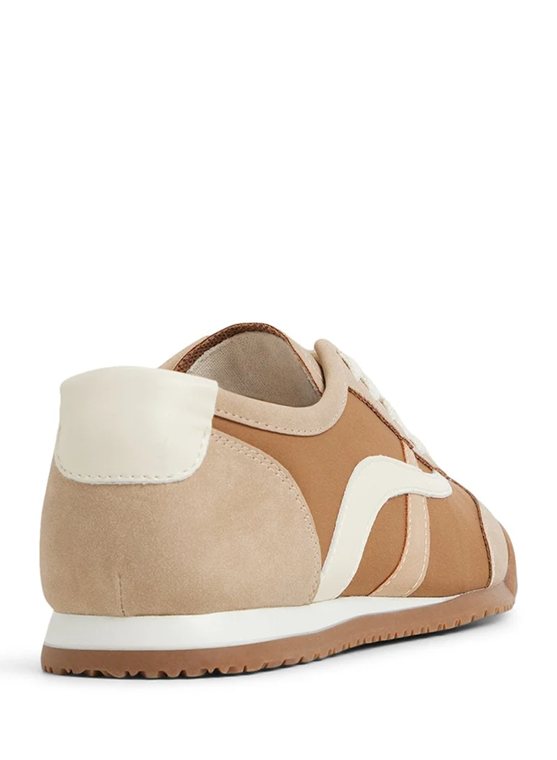 كول ات سبرنج Lace Up Low Top Sneakers