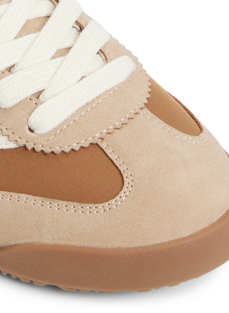 كول ات سبرنج Lace Up Low Top Sneakers