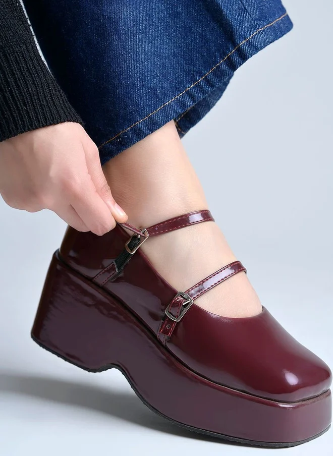 شوتوبيا Shoetopia Maroon Platform Mary Janes with Buckles