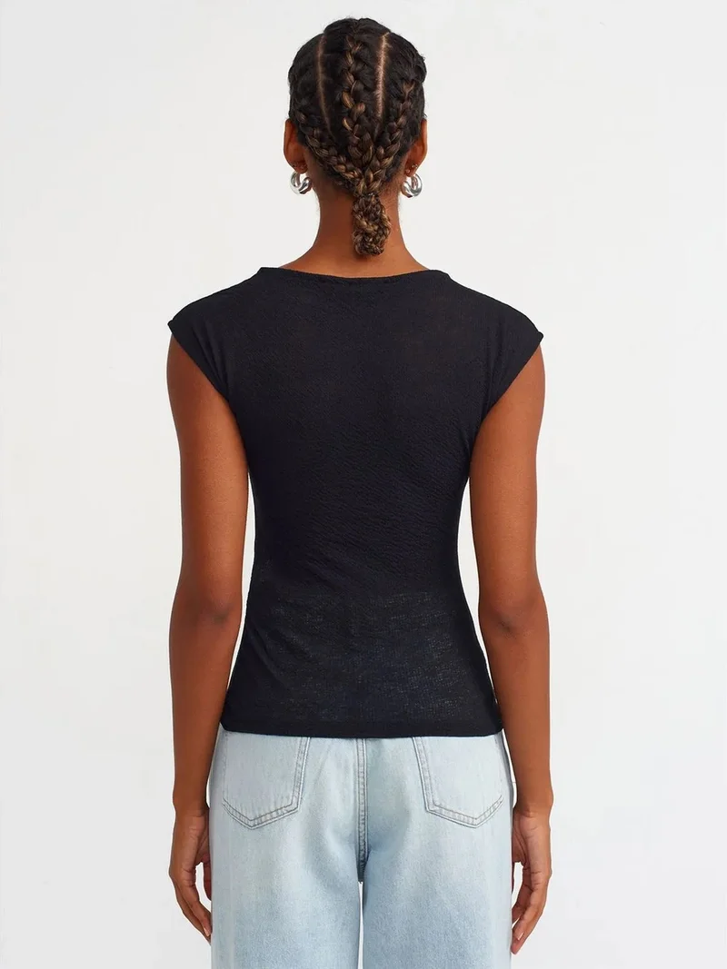 ديلفين DILVIN Fitted Boat Neck Blouse