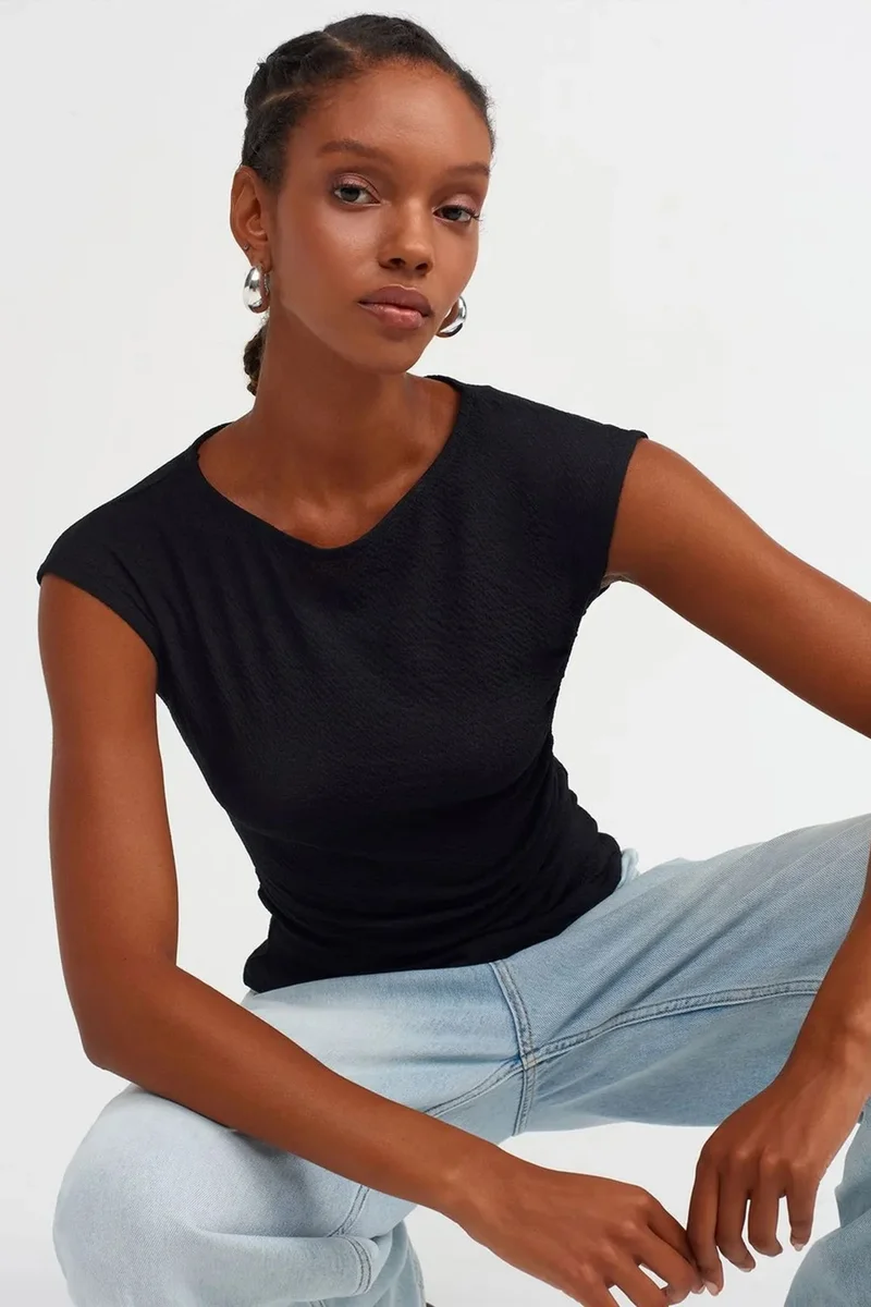 DILVIN Fitted Boat Neck Blouse