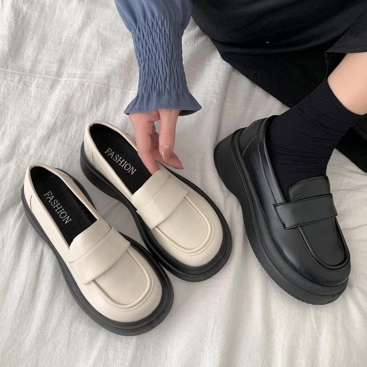 Women's PU Loafers, Round Toe, Casual - Image 1