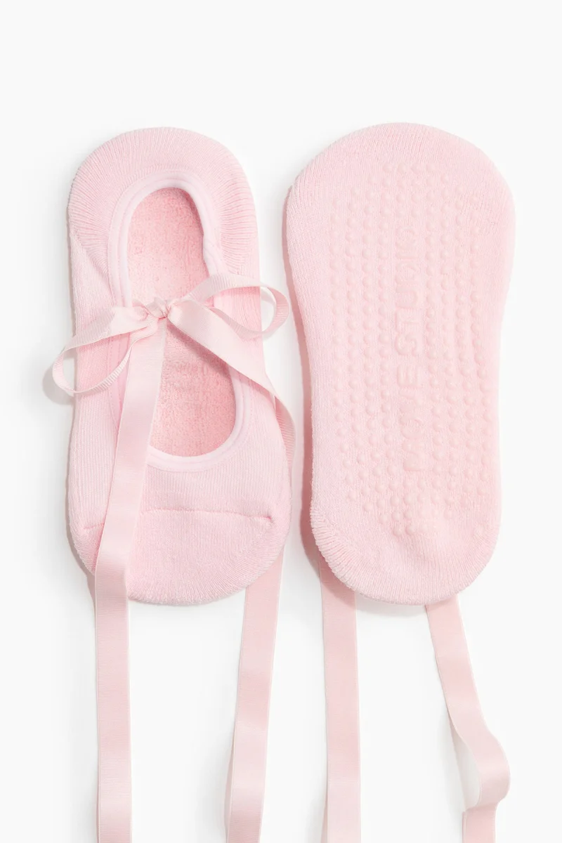 اتش اند ام جوارب باليه